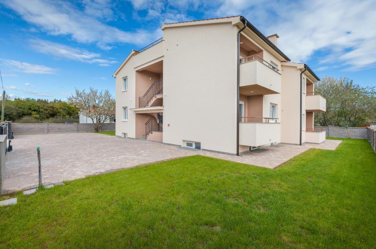 Apartment Knezevic A *