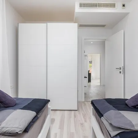 Apartman Knezevic A Fazana Exterior photo