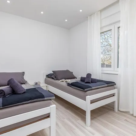 Apartman Knezevic A Fazana Exterior photo
