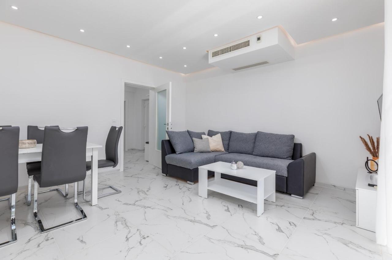 Knezevic A Apartment